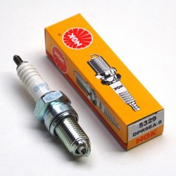 Vela de ignição NGK DPR9EA-9